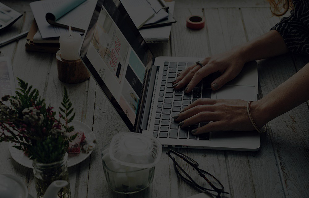 VOTRE PRESENCE PRO SUR INTERNETCONÇUE AVEC CRÉATIVITÉ